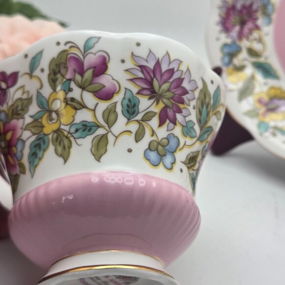 Vintage Royal Albert Pink and Floral Jacobean Tea Cup and Saucer Set - Picture 10 of 12